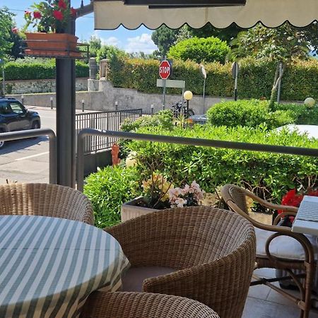 Hotel Marina Торри-дель-Бенако Экстерьер фото