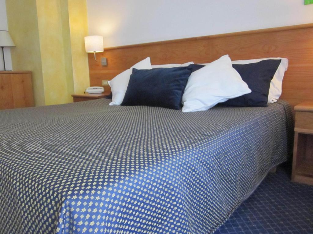 Hotel Marina Торри-дель-Бенако Номер фото